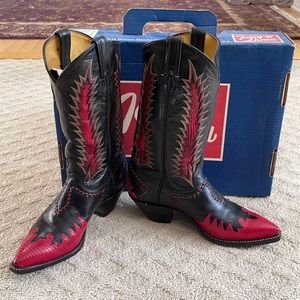 Tony Lama mens cowboy boots. EUC